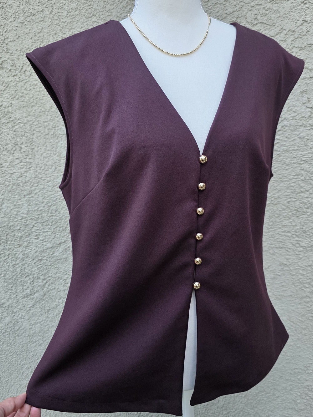 H&M Sleeveless V-Neck Blouse in Plum with Gold Buttons